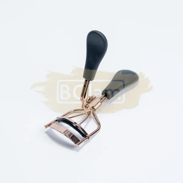 Eyelash Curler with padded handles