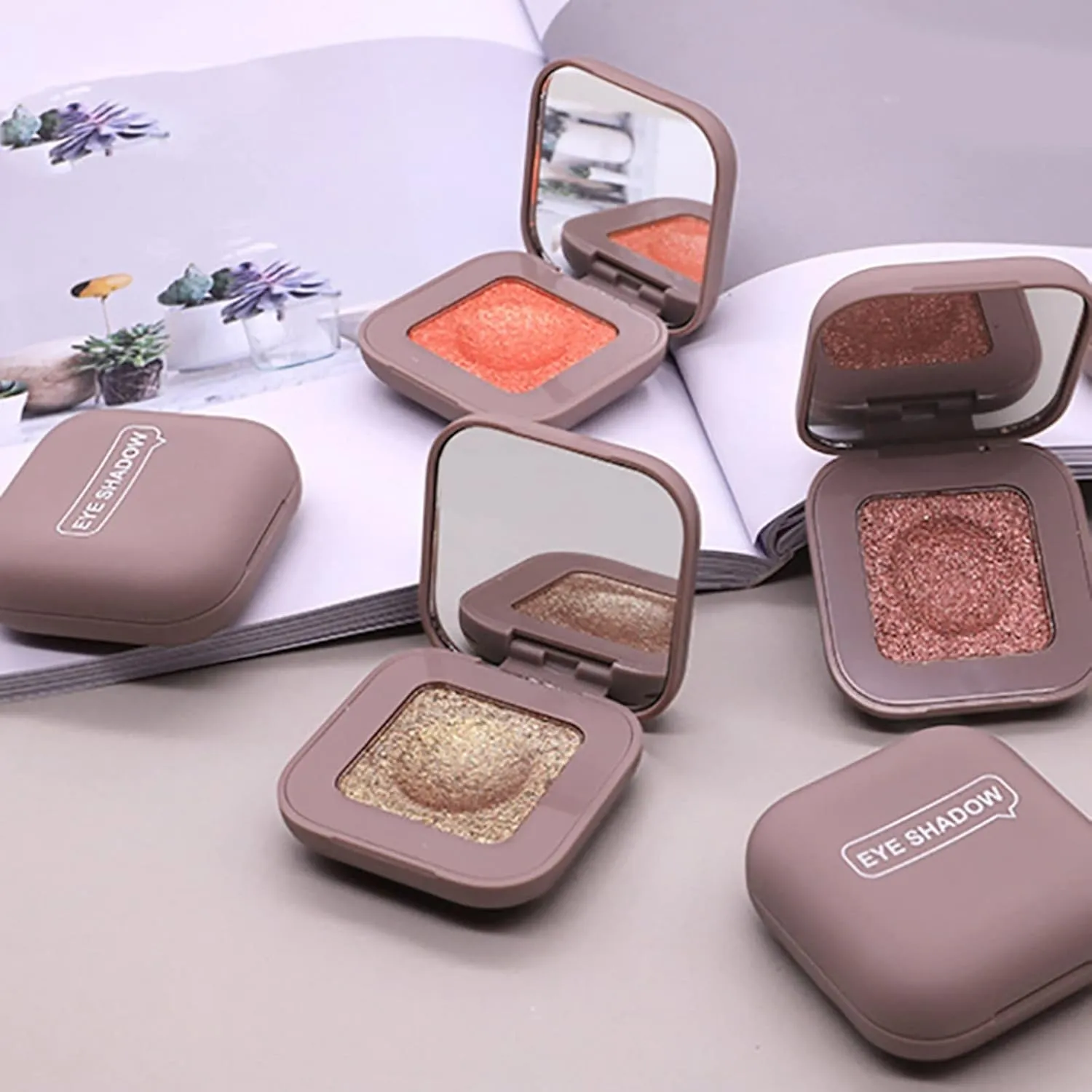 Eyeshadow Tray, Face Sculpting Contour Palette, Glitter Crystal Pressed Powder, Ultra-fine Lightweight, Easy to Blend(F)