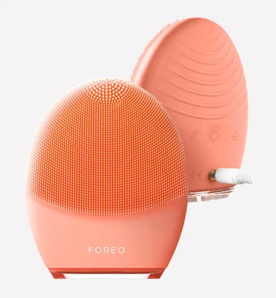 Foreo LUNA 4 Smart Facial Cleansing Device