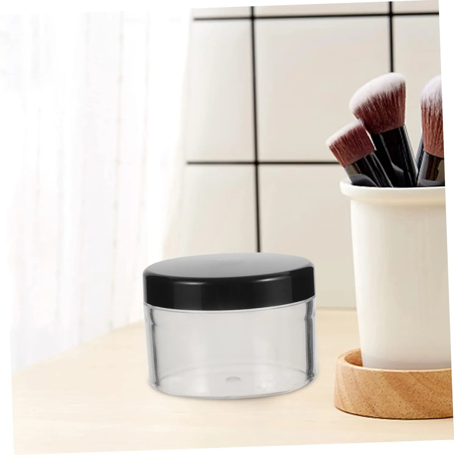 FRCOLOR 3sets Refillable Empty Powder Containers Makeup Body Scrub Jars Lids Travel Size Plastic Sturdy 2pcs*3