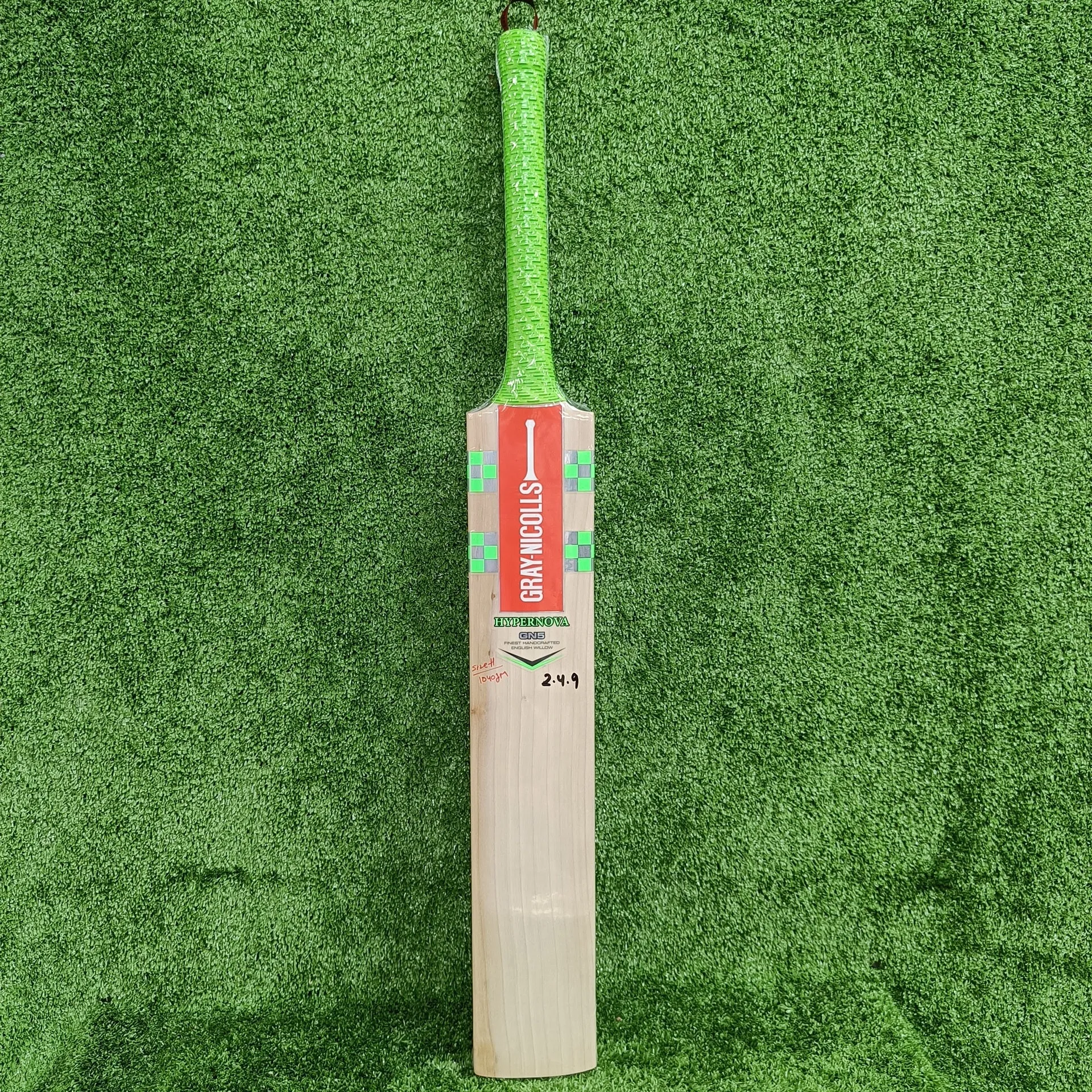 Gray-Nicolls 5 HyperNova Junior / Youth Limited Edition English Willow Cricket Bat