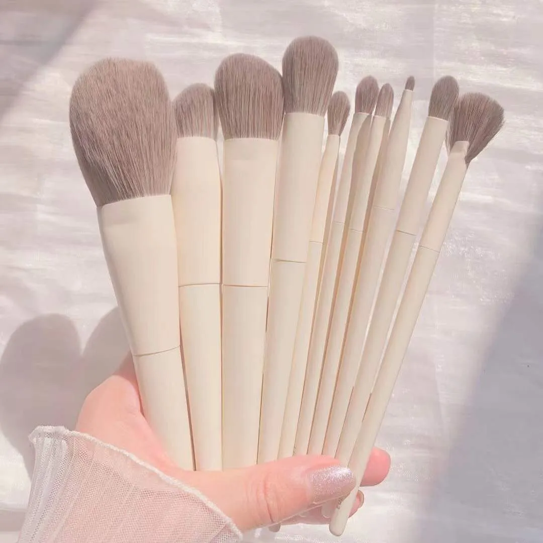Green Cloud 14-piece makeup brush set for beginners, super soft, complete set of beauty tools, loose powder eye shadow brush, supports dropshipping