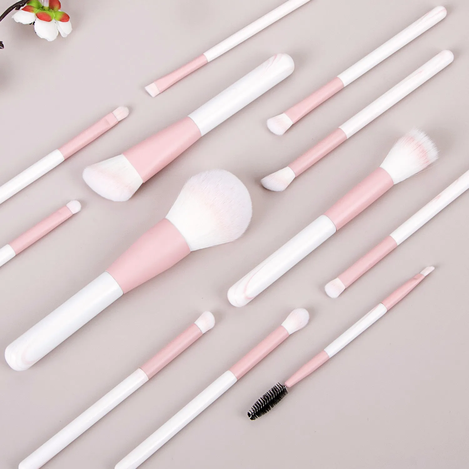 Green Cloud 14-piece makeup brush set for beginners, super soft, complete set of beauty tools, loose powder eye shadow brush, supports dropshipping