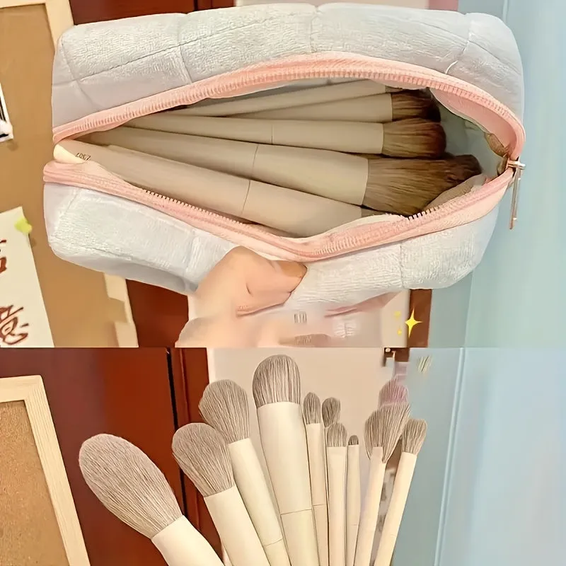 Hypoallergenic Palm Makeup Brush Set