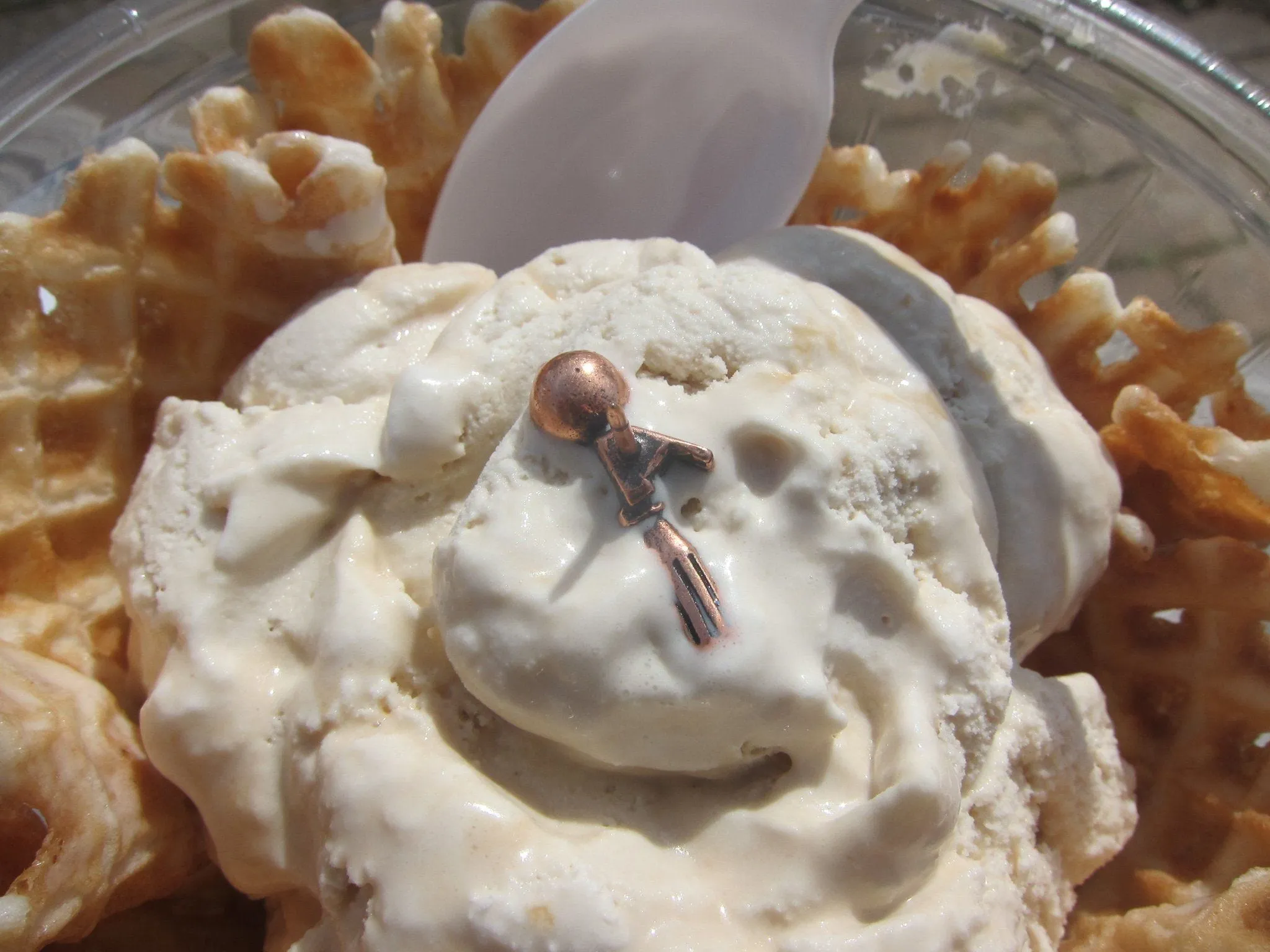 Ice Cream Scoop Copper Lapel Pin