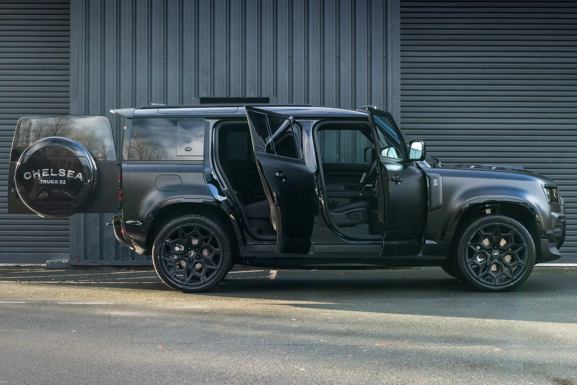 Land Rover Defender 110 - Black Exterior & Interior