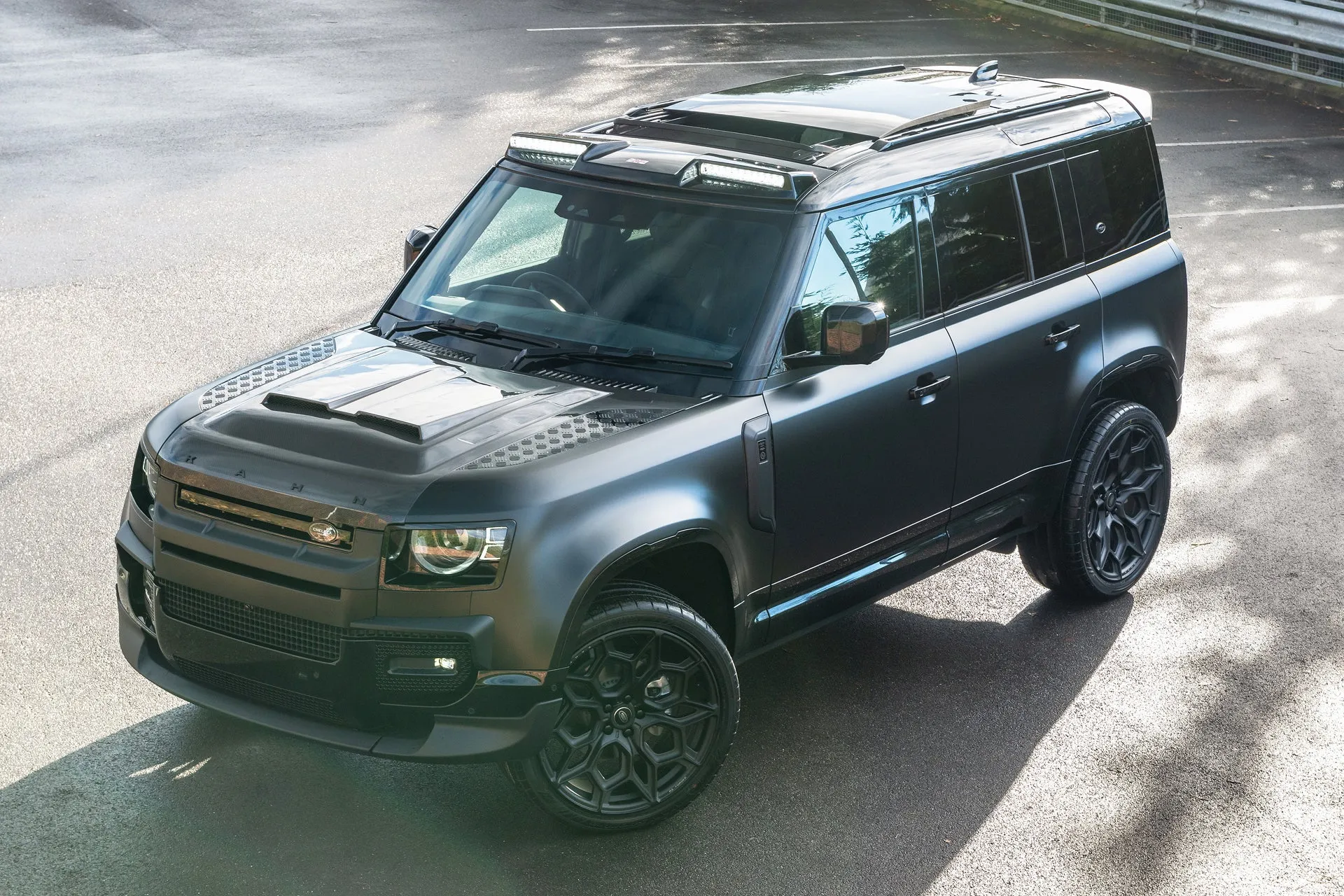 Land Rover Defender 110 - Black Exterior & Interior