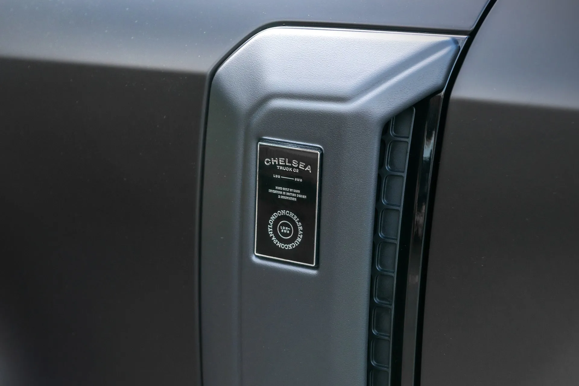 Land Rover Defender 110 - Black Exterior & Interior
