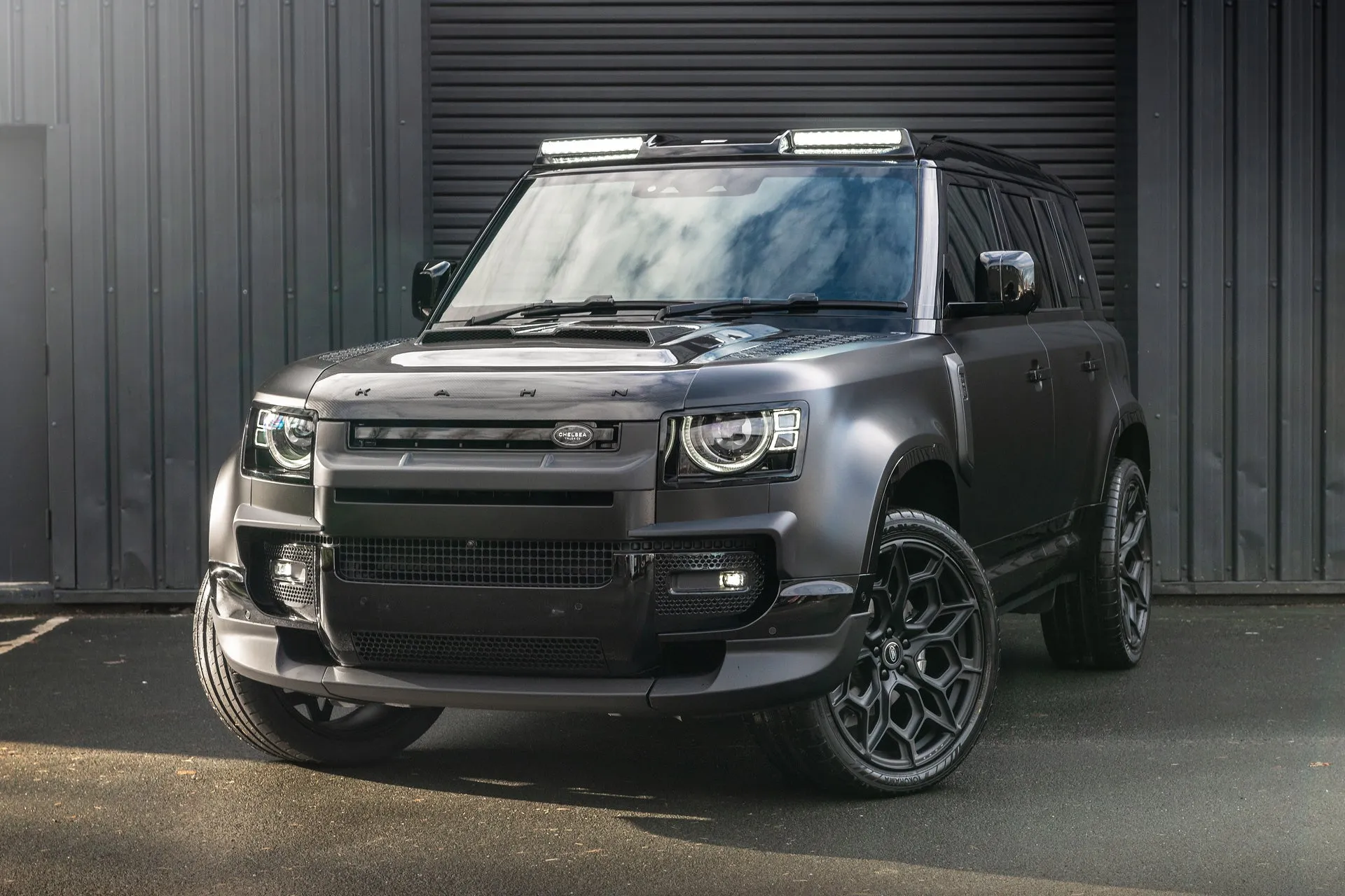 Land Rover Defender 110 - Black Exterior & Interior