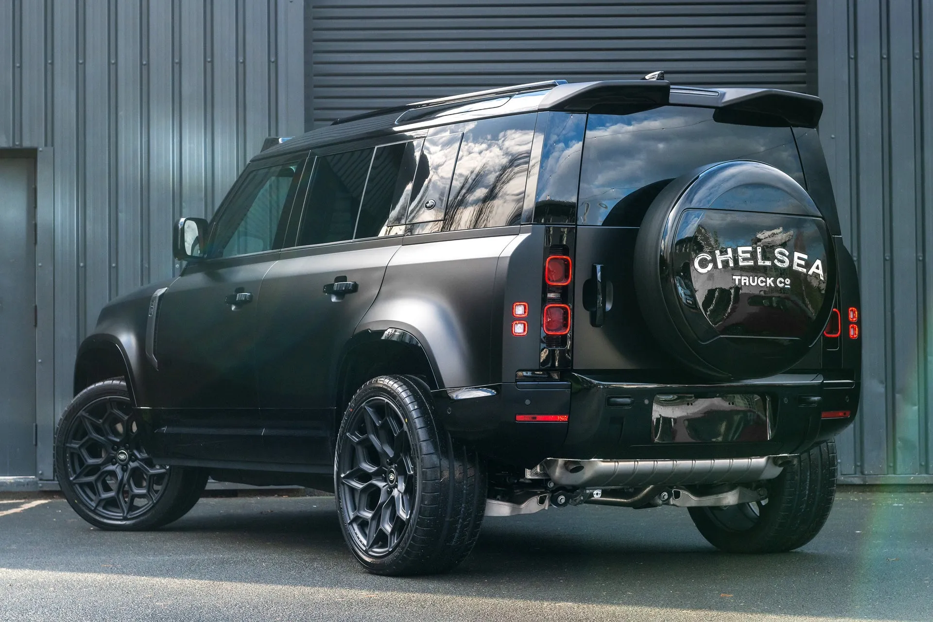 Land Rover Defender 110 - Black Exterior & Interior