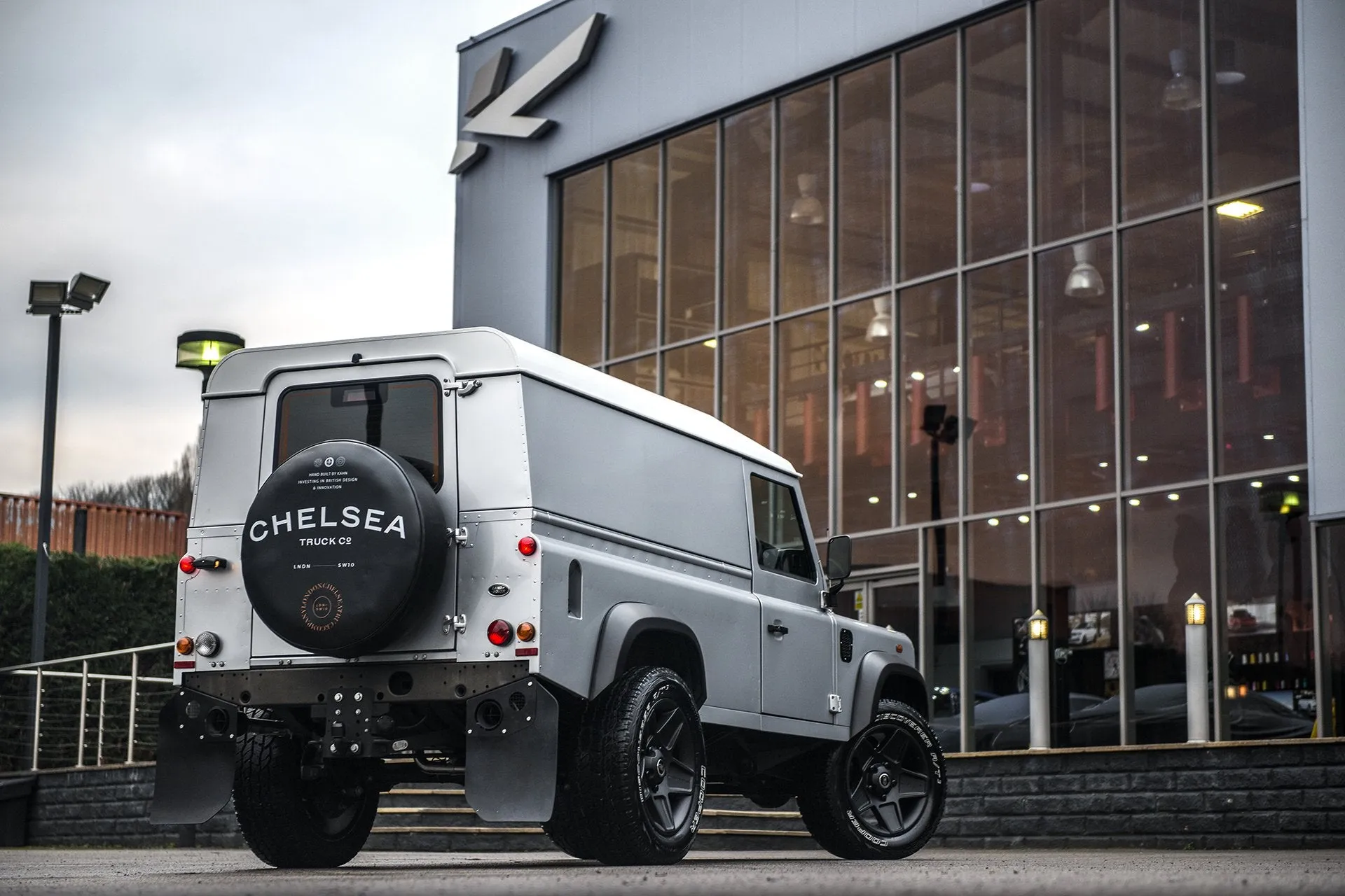 Land Rover Defender (1991-2016) Mondial Retro Light Alloy Wheels