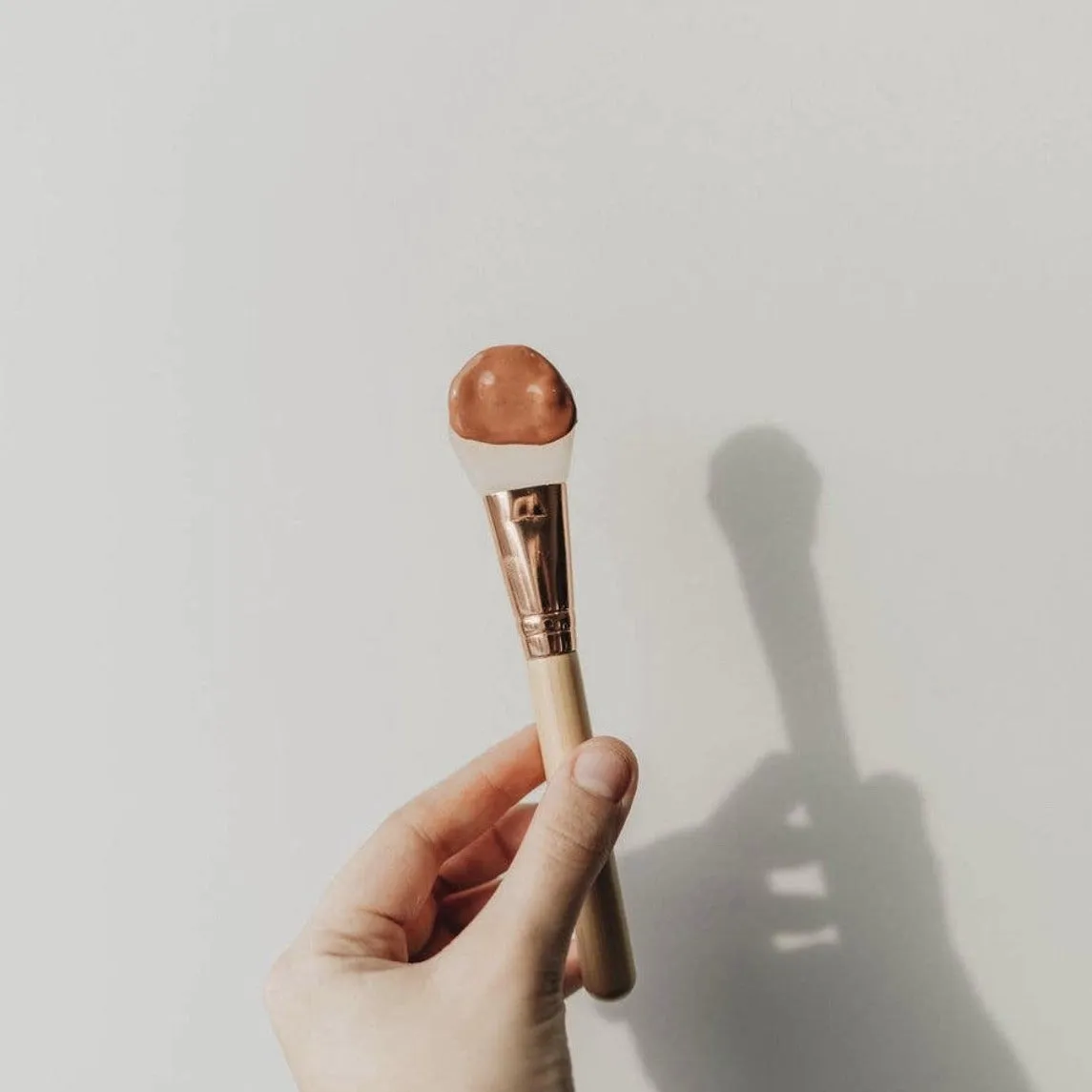 Mask Applicator