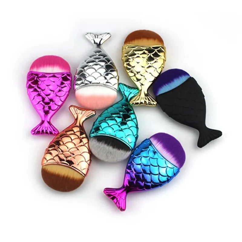 Mermaid Foundation Brush