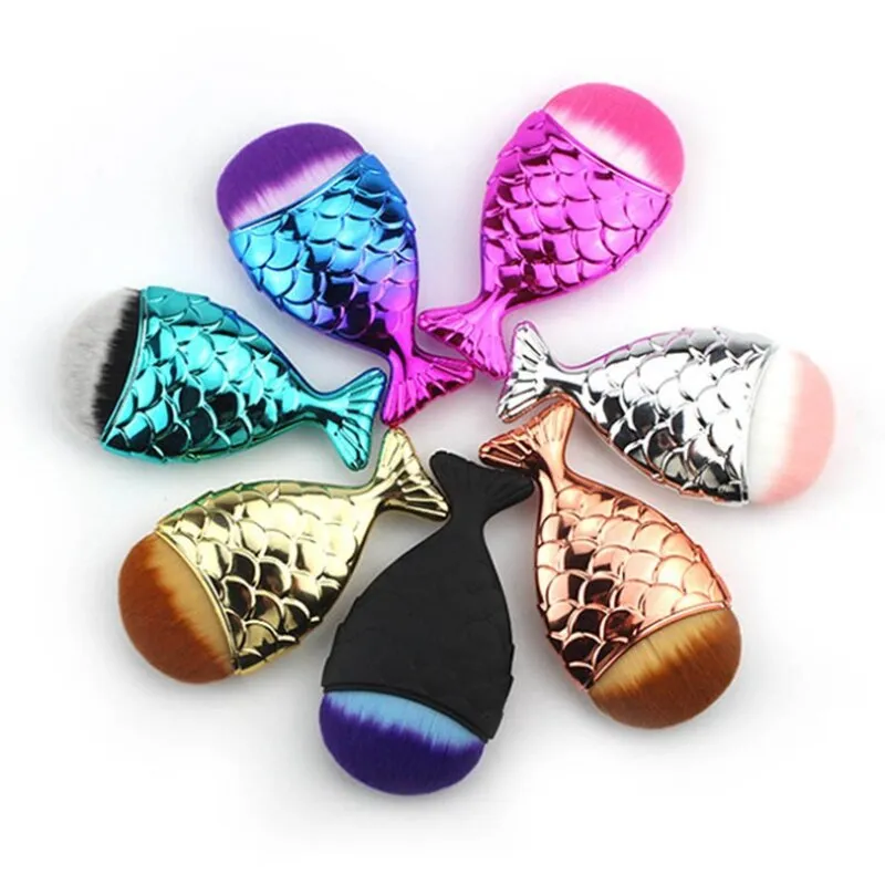 Mermaid Foundation Brush