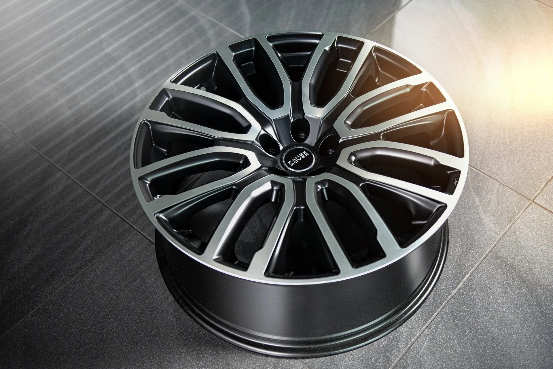 Range Rover Sport SVR (2018-PRESENT) Pace Car Light Alloy Wheels