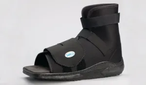Slimline Cast Boot  Black Square-Toe  Adult Medium