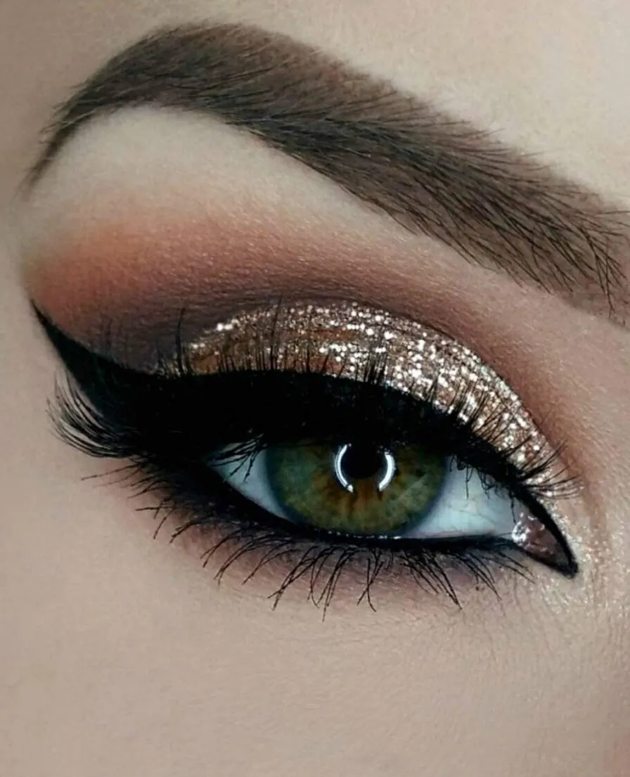 Sparkling Gold Glitter Powder Eye Shadow