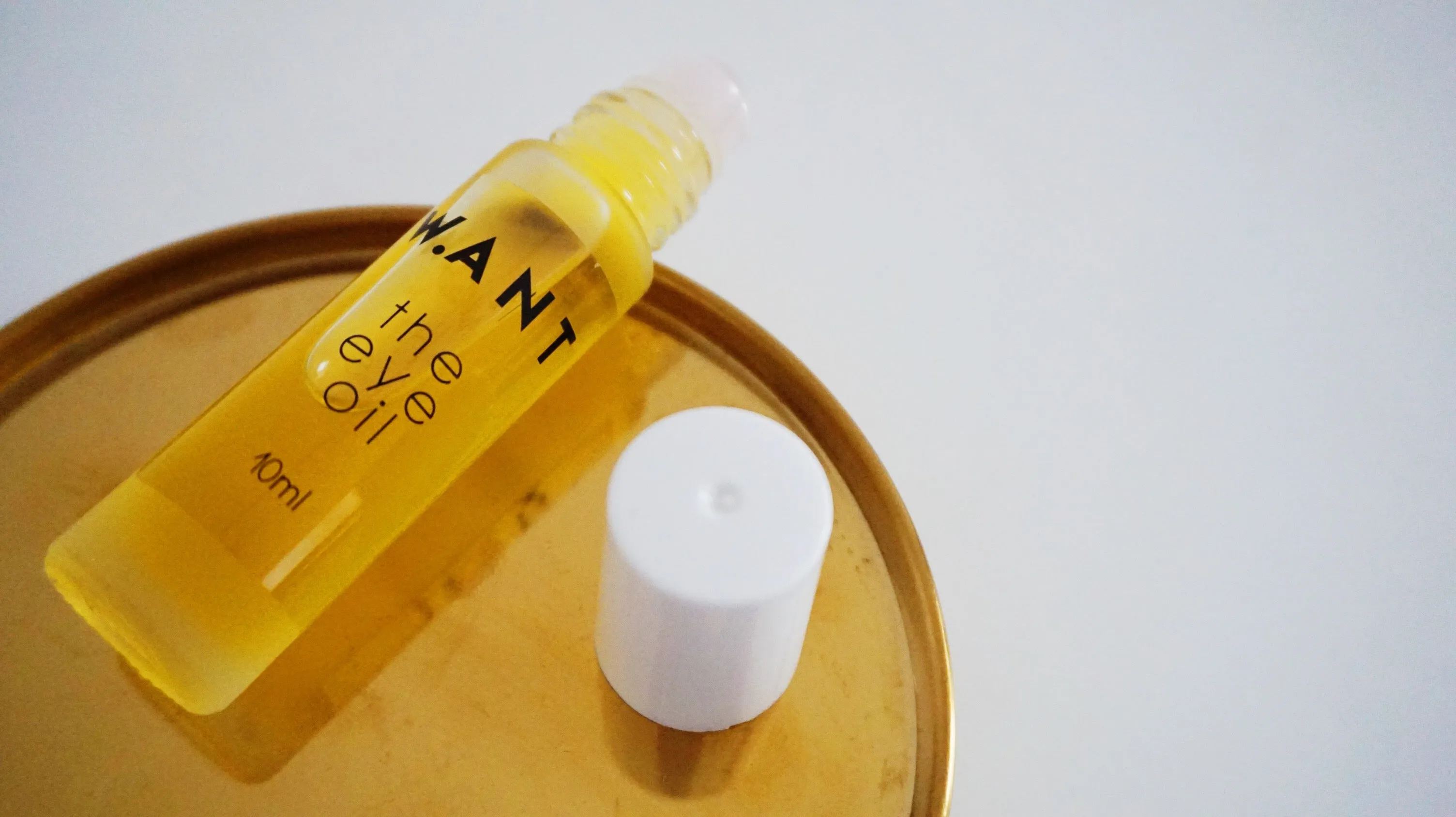 the eye oil
